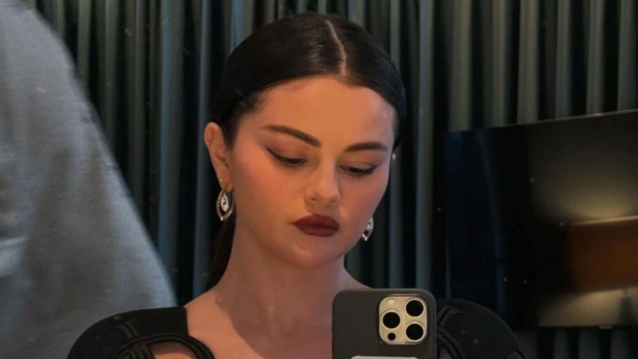 Selena Gomez’s Unusual 7-Step Skincare Routine Promises a Radiant Glow