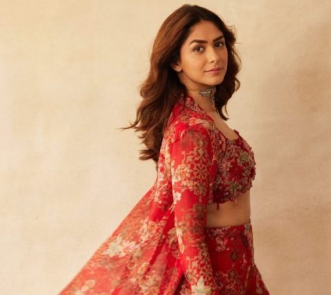 Mrunal Thakur: Bridging Bollywood and South Cinema with Grace and Power Performances