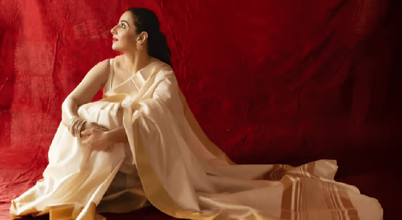 Vidya Balan Radiates Elegance in Kasavu Saree for Navratri