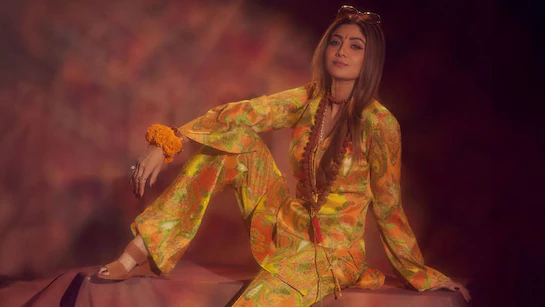 Shilpa Shetty Channels ‘Dum Maro Dum’ Glamour