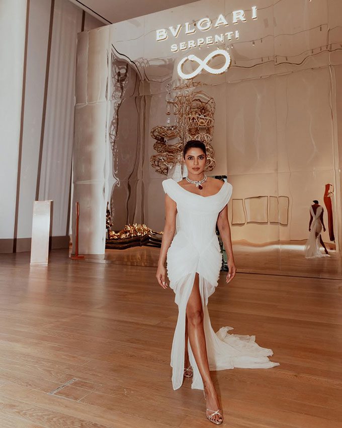 Bvlgari’s ‘Serpenti Infinito’ Exhibition Dazzles Mumbai with Art, Myth & Mastercraft