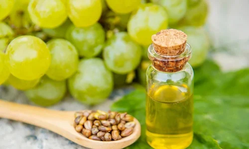 Grapeseed Oil: The Skincare Multitasker You’ve Been Waiting For