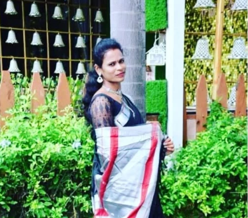 Pooja Parsharam Shinde of Malegaon Selected for Maharashtra Fashion Icon 2025 for Excellence in Beauty and Makeup