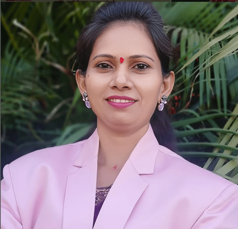Manisha Salunke: Elevating Dhule’s Beauty Industry with Skill, Passion & Modern Makeovers