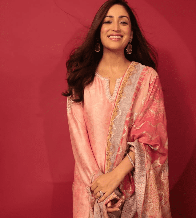 Yami Gautam’s ₹13K Blush-Pink Suit Look is Soft, Serene & Stunning