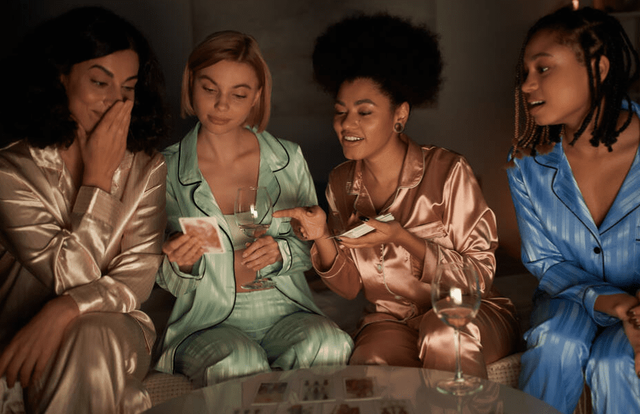 Staying Home On New Years? 6 Stylish Ways to Look Party‑Ready