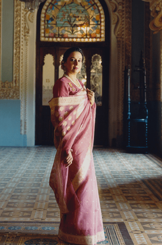 Royal Style: Maharani of Baroda Embraces Subtle Luxury